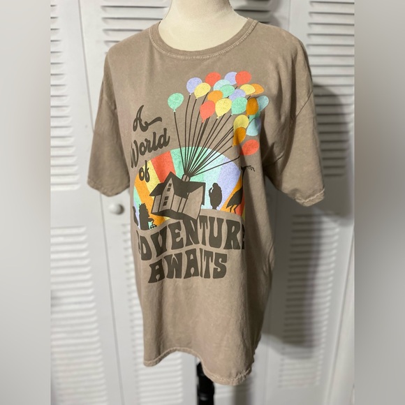 PIXAR DISNEY WOMEN'S SHORT SLEEVED T-SHIRT, TAN.  GRAPHIC.  SIZE L - Picture 2 of 16